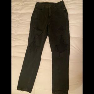 American Eagle destroyed black mom jeans size 0